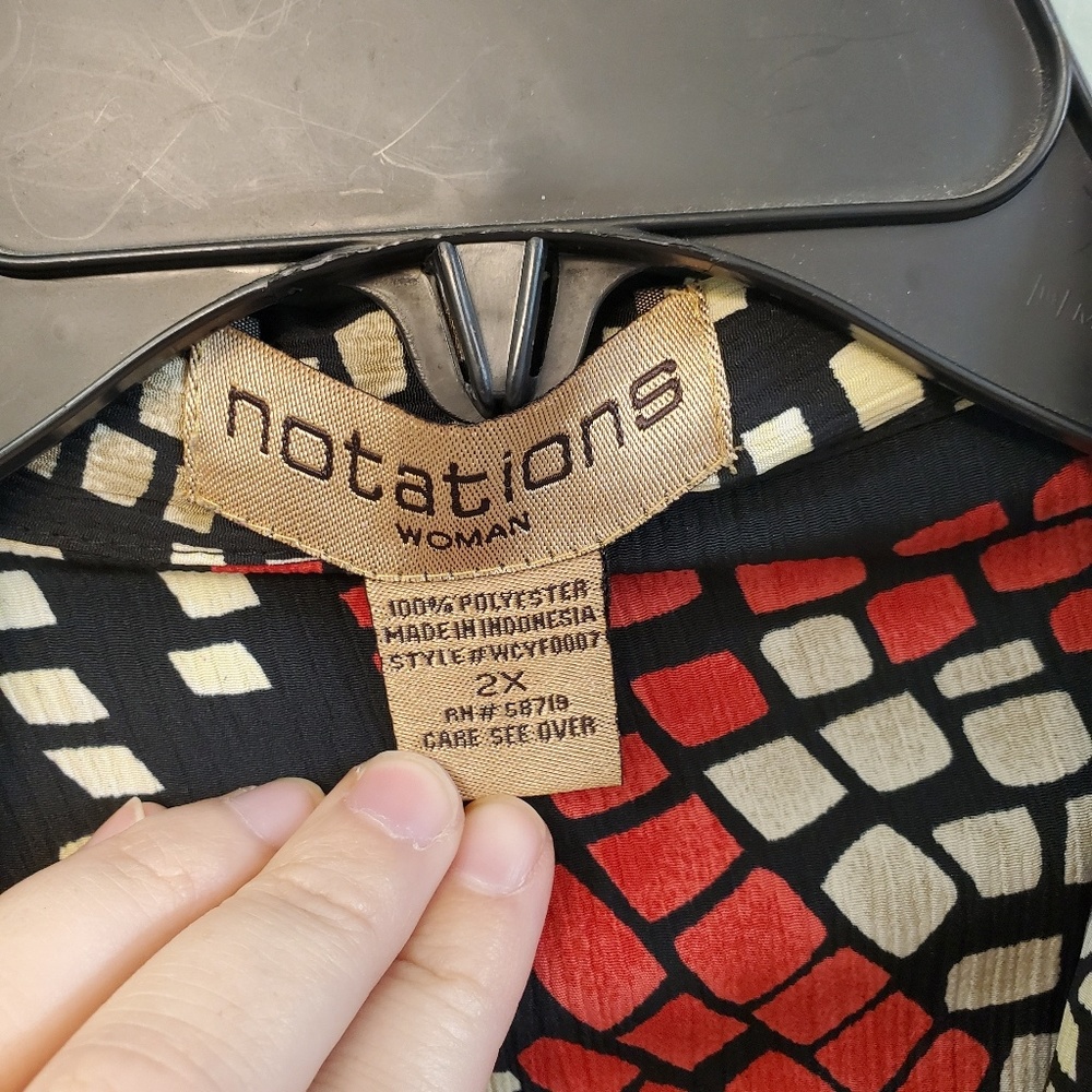 Notations Button Down Top - Picture 2 of 6